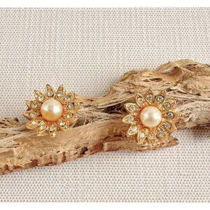 Vintage Richelieu Faux Pearl & Crystal Gold Tone Flower Post Earrings